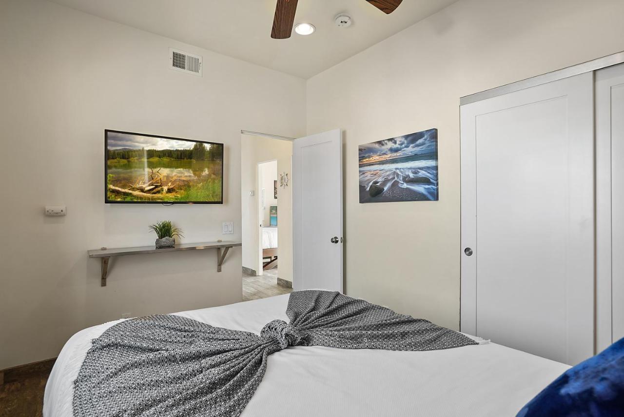 Ocean View Paradise W Private Patio & Holiday home